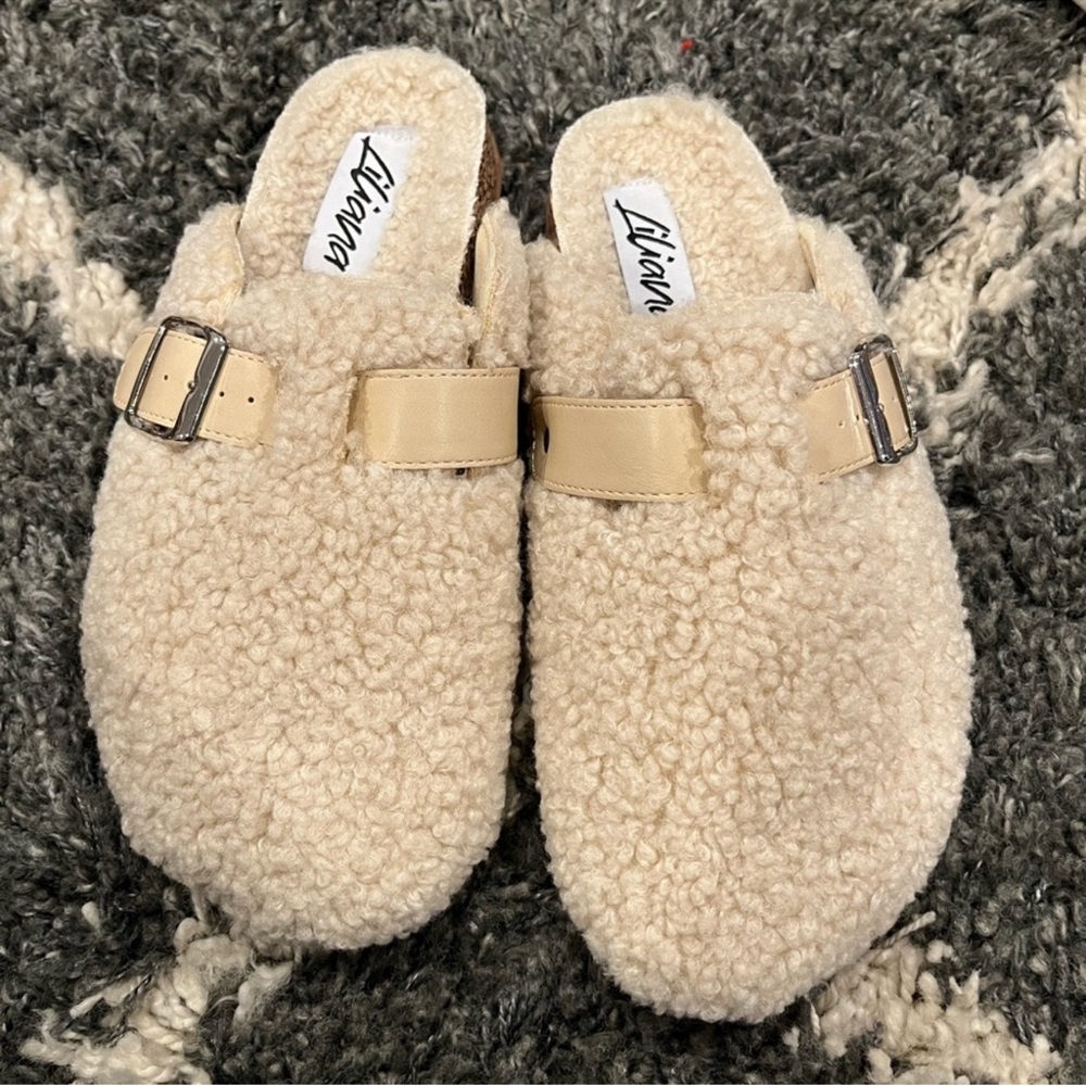 ‎CLOGS